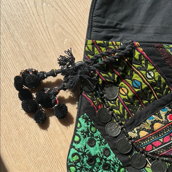 ANTI BATIK Embroidered Clutch - Picture 4 of 11